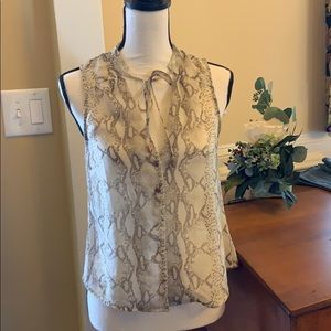 *Grey n white snake skin Shear sleeveless blouse